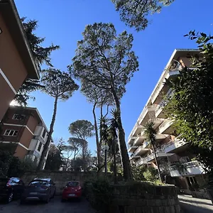 Appartamento Monolocale A Mostacciano, Roma