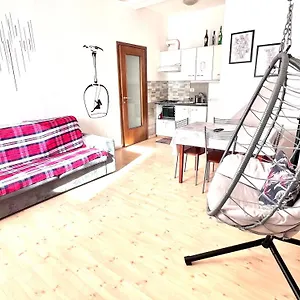 Mia House Apartment